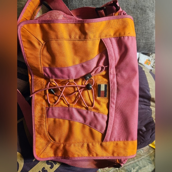 Tommy Hilfiger Softside Briefcase - Picture 3 of 7